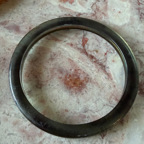 EUC~Set Of 9 Woman’s Vintage Acrylic Colorful Bangle Bracelet Set - Picture 8 of 16